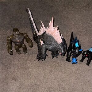 Godzillas and King Kong Action Figure Set - Black and Brown